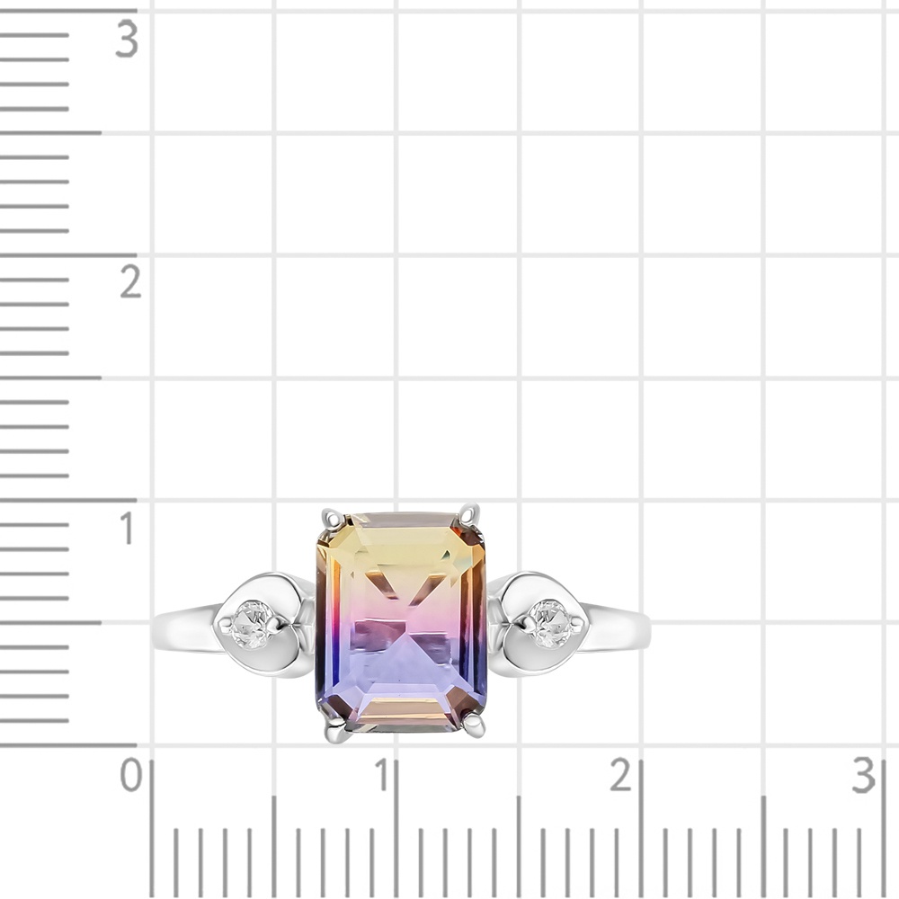 Кольцо с ювелирным кристаллом и фианитами из серебра 925 пробы