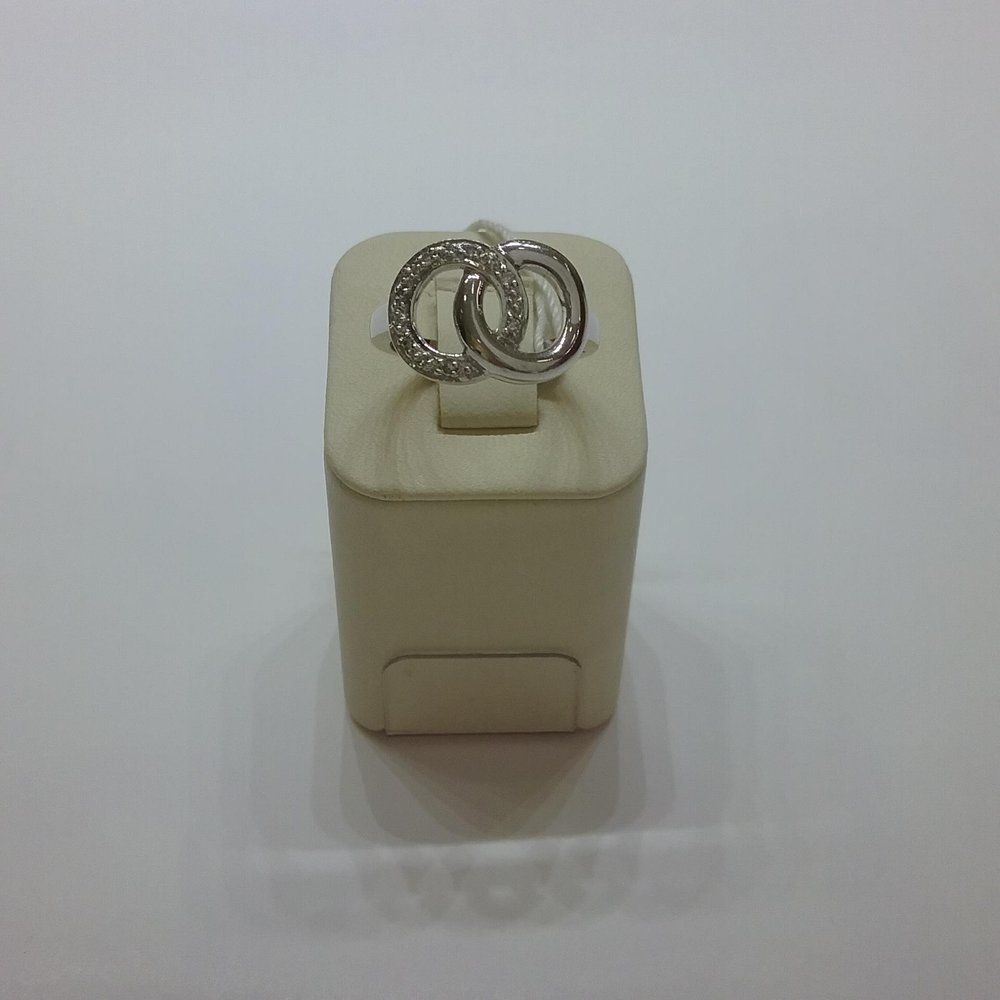 Кольцо с бриллиантами из белого золота 500 пробы