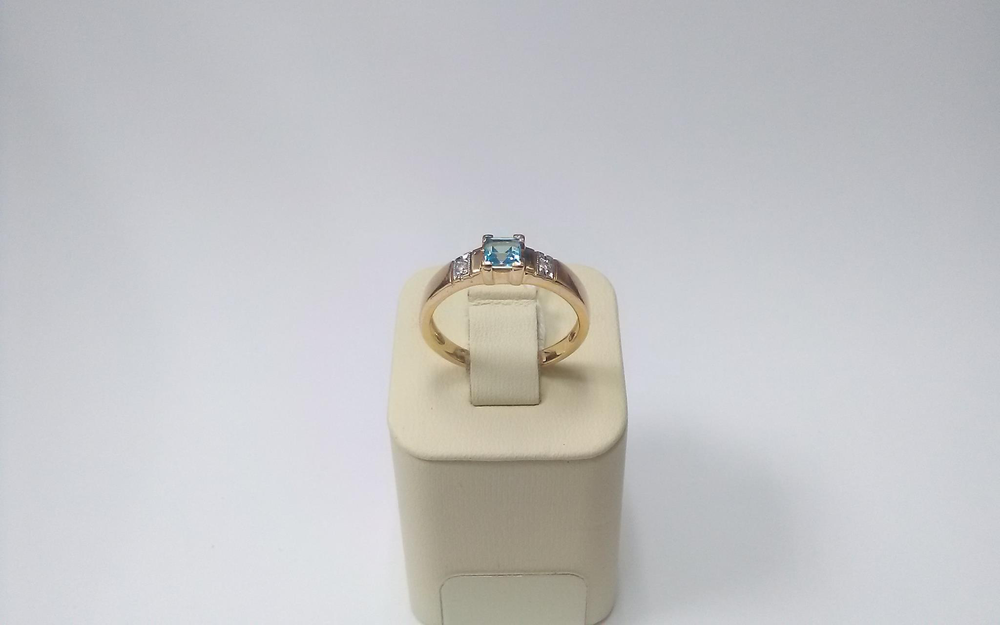 Кольцо с топазом и бриллиантами из красного золота 585 пробы