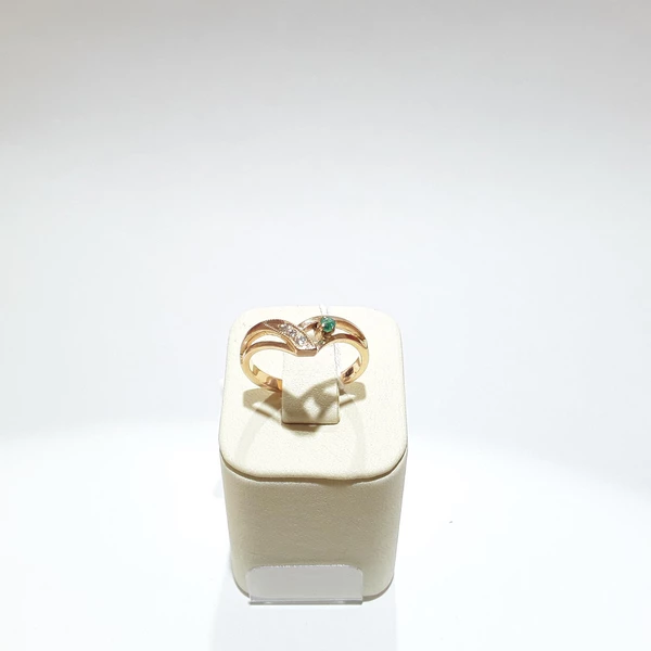 Кольцо с изумрудом и бриллиантами из красного золота 585 пробы 1