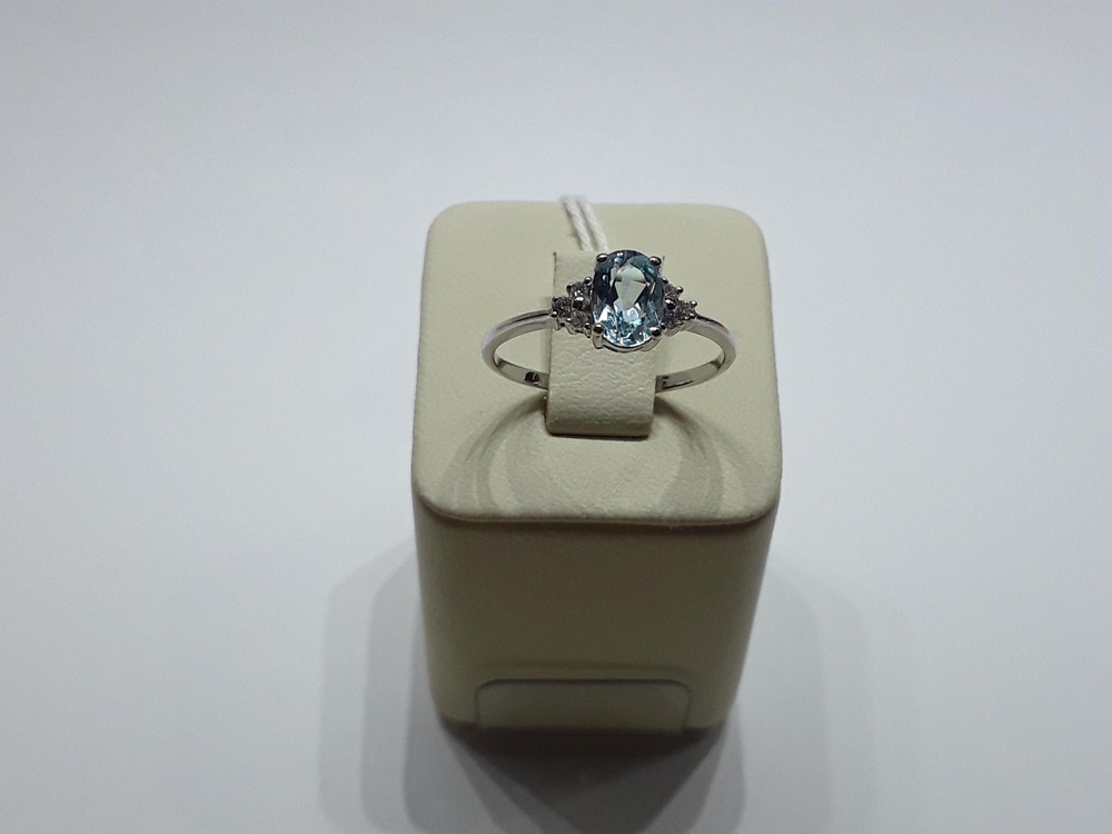 Кольцо с топазом и бриллиантами из белого золота 585 пробы