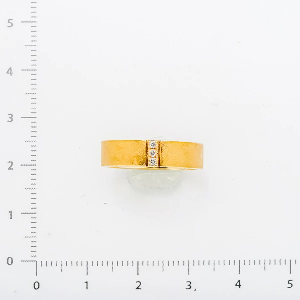 Кольцо с бриллиантом из желтого золота 500 пробы