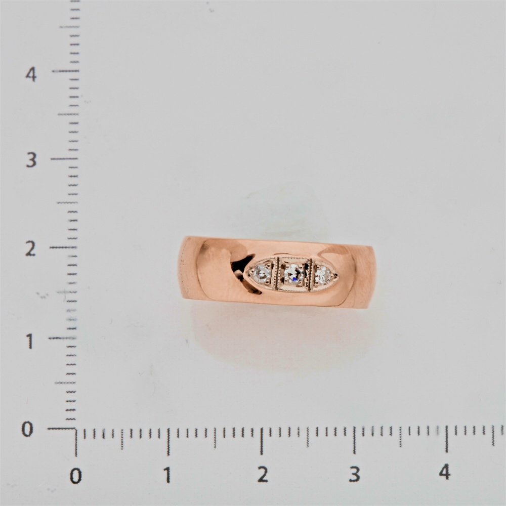 Кольцо с бриллиантом из комбинированного золота 583 пробы