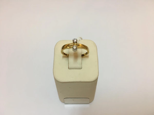 Кольцо с бриллиантом из красного золота 750 пробы 1