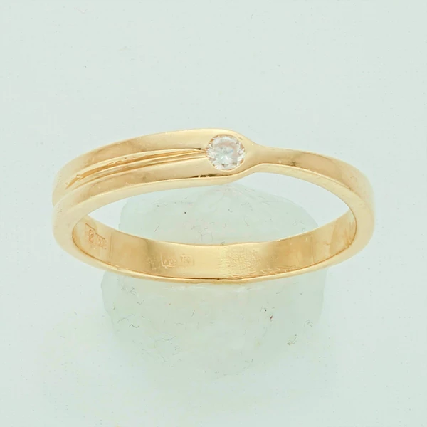 Кольцо с бриллиантом из желтого золота 750 пробы
