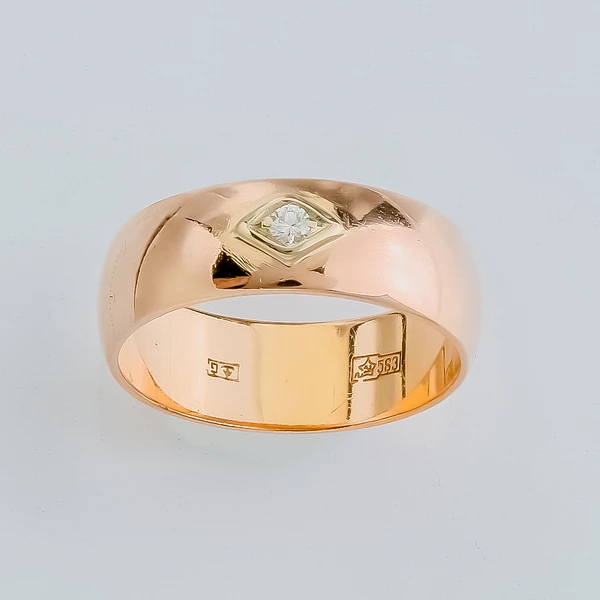 Кольцо обручальное с бриллиантом из красного золота 583 пробы 1